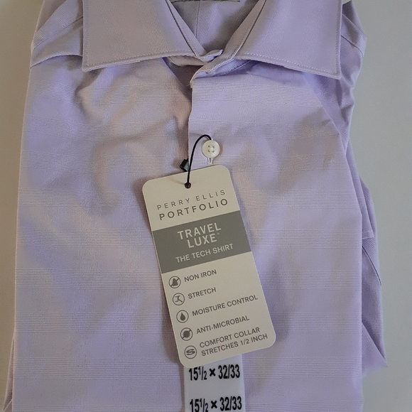 Perry Ellis travel luxe tech shirt